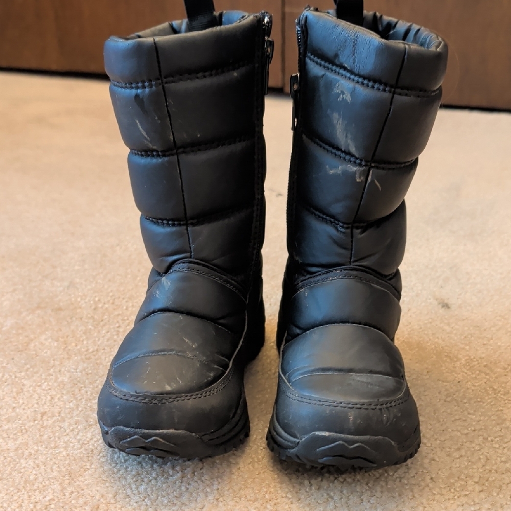 Black Puffer Winter Boots
